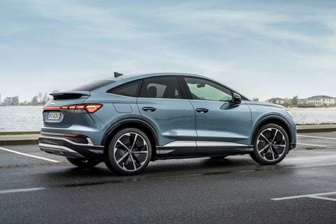 Etron Q4