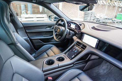 Porsche-Taycan4S-2021-review-3