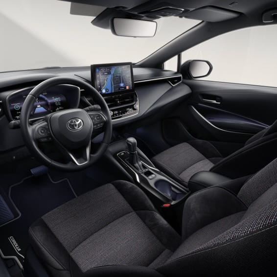 corolla-interior