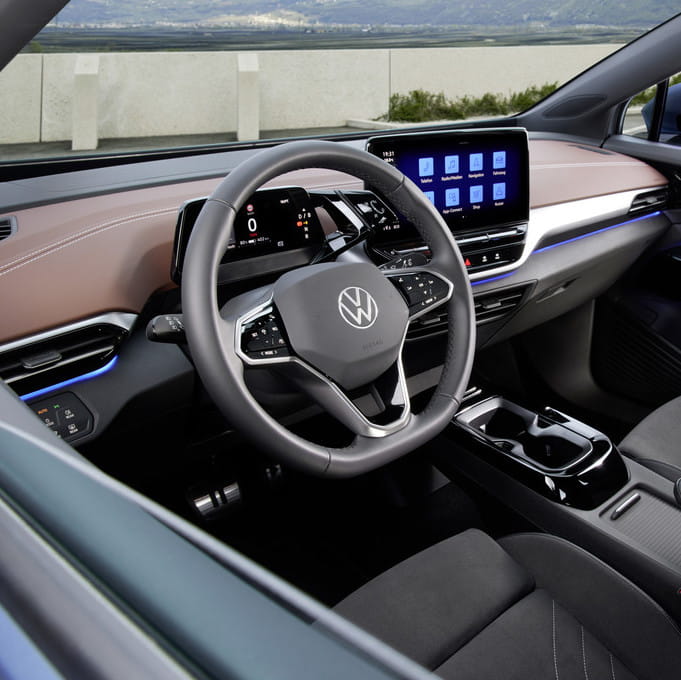 DB2022AU00280_small_crop