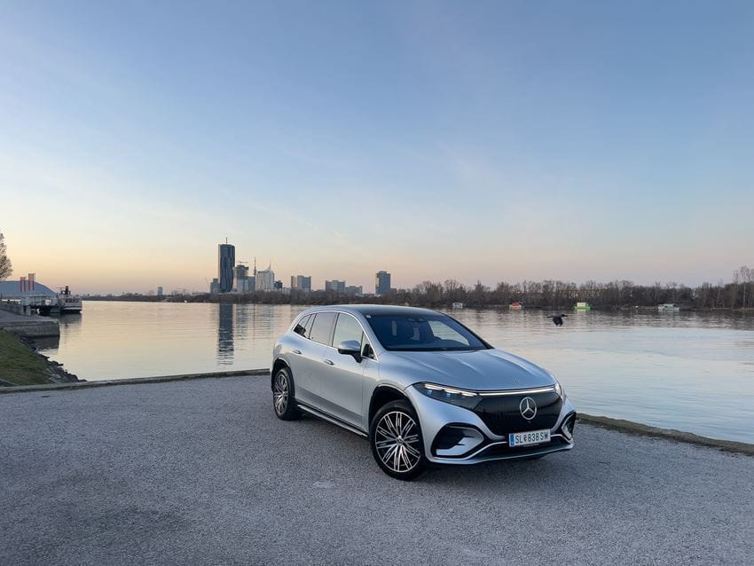 Mercedes_EQS_476