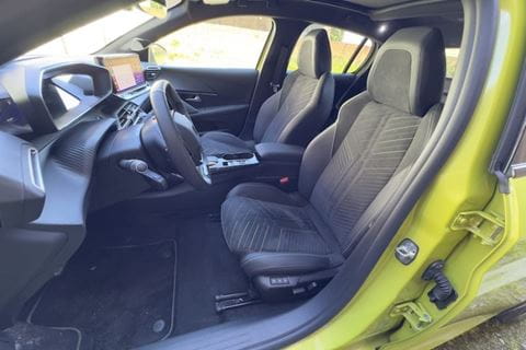 peugote208gt interior 2