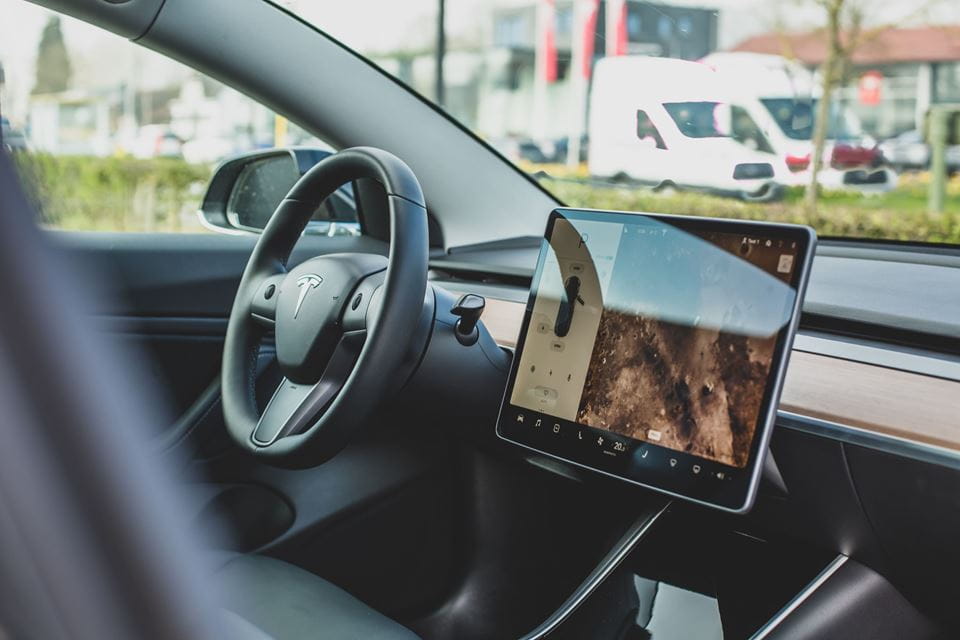 Der Autopilot von Tesla Model 3 – die Zukunft des Fahrens