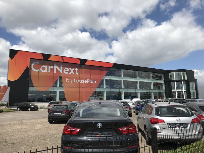 CarNext store