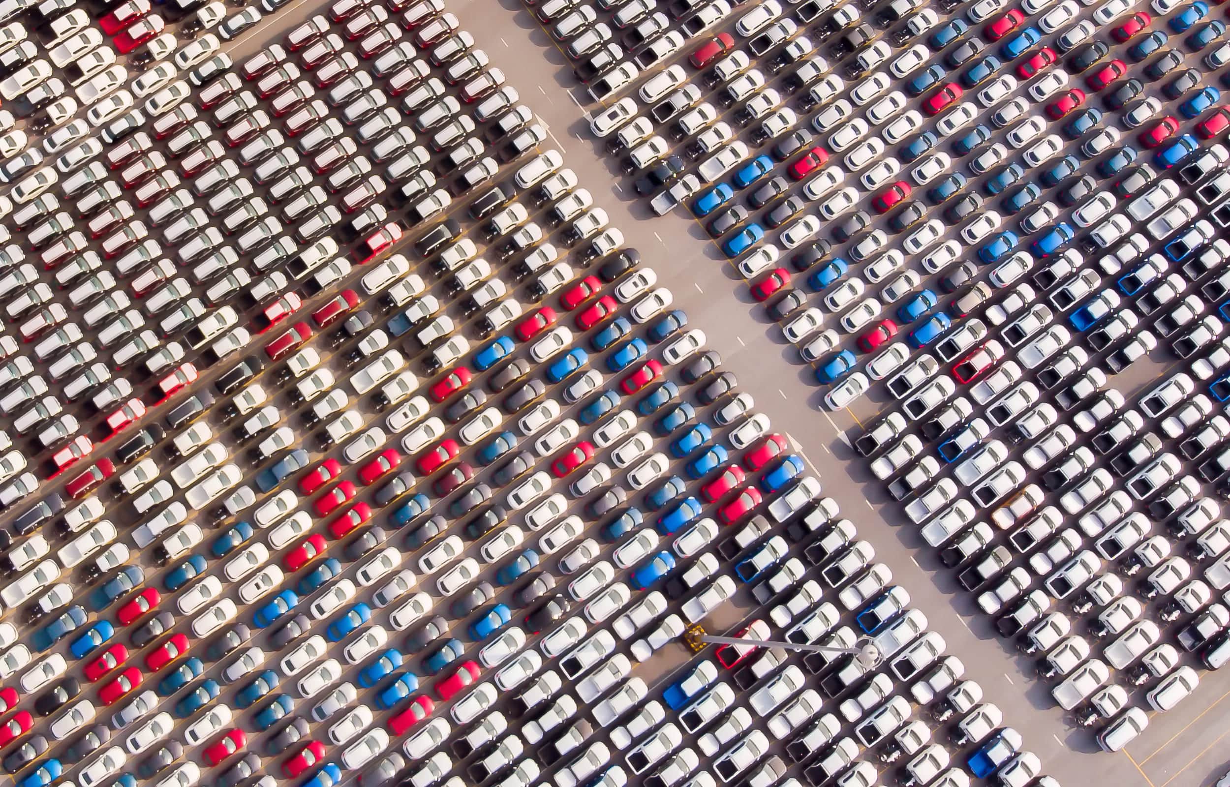 falta stock retrasos producción coches