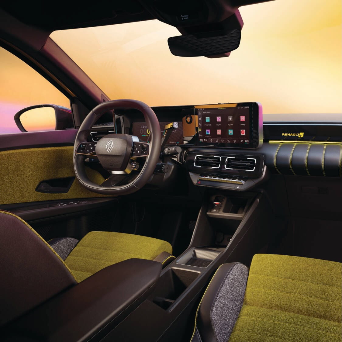 5 E-Tech electric dashboard