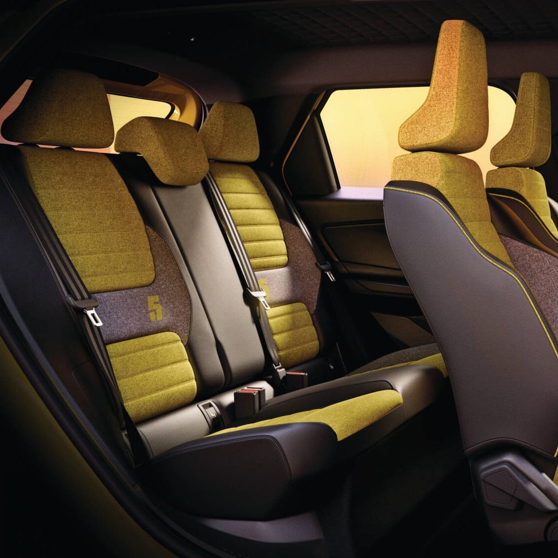 5 E-Tech electric interior