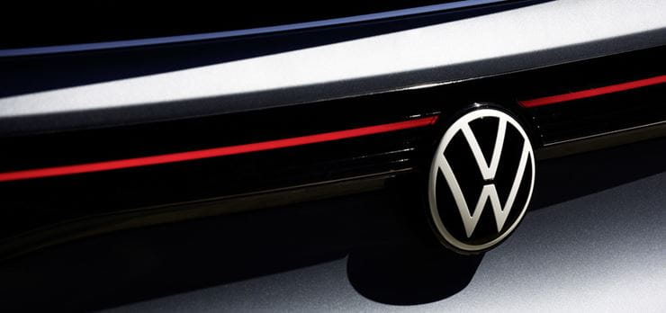 DB2022AU00279_small_crop