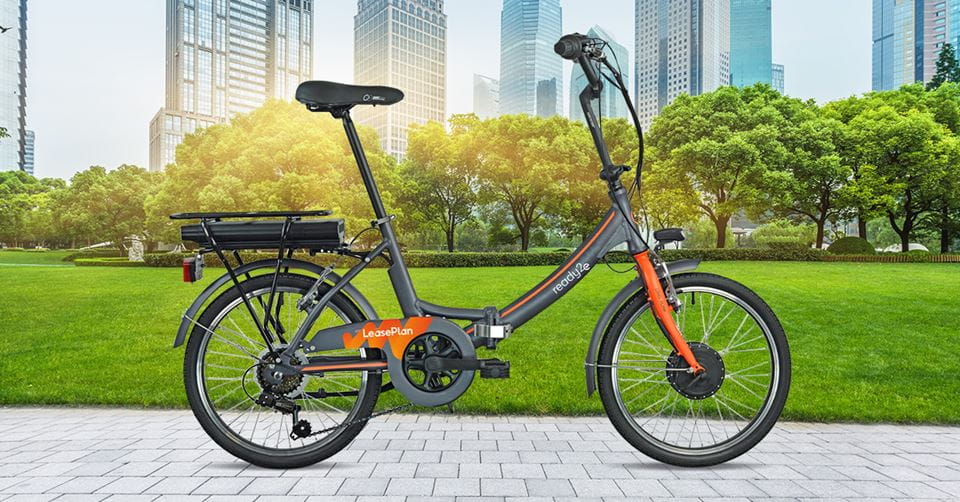La bici con pedalata assistita, tua da 16€ al mese con il noleggio di un’auto