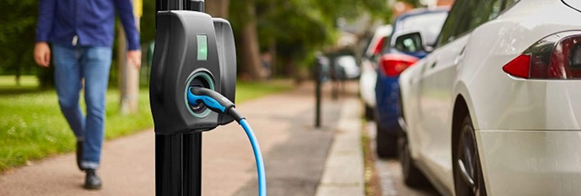 inghilterra-sostiene-auto-elettriche