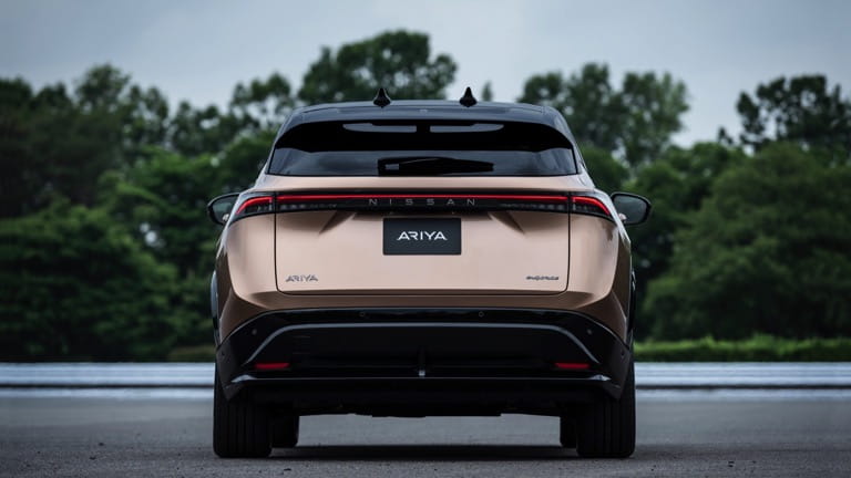 Nissan_Ariya-04