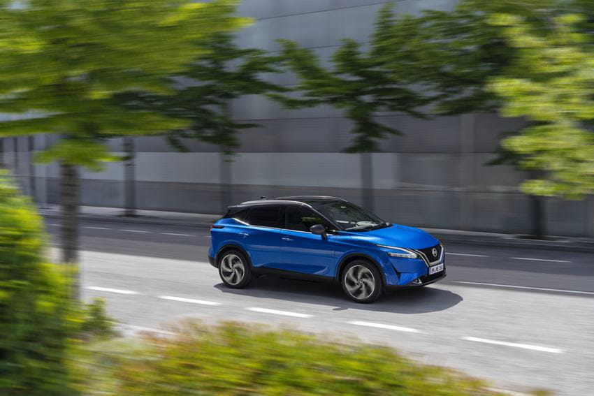 nissan-qashqai-rijdend-2