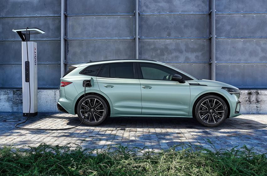 skoda_enyaq_charger