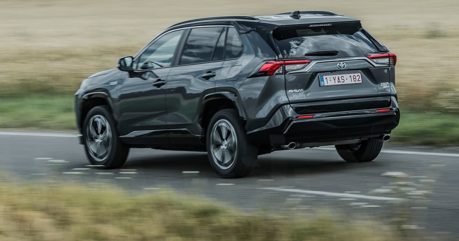Toyota RAV4 Plug-in Hybrid traseira