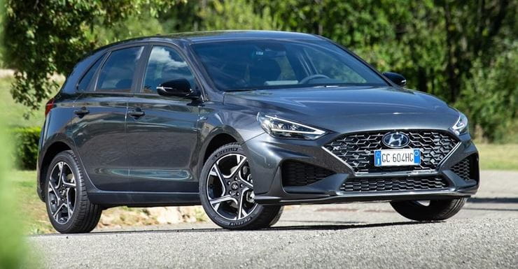  Precios de alquiler y especificaciones del Hyundai i3