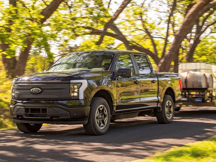2022-ford-f150-lightning-pro-leaseplan