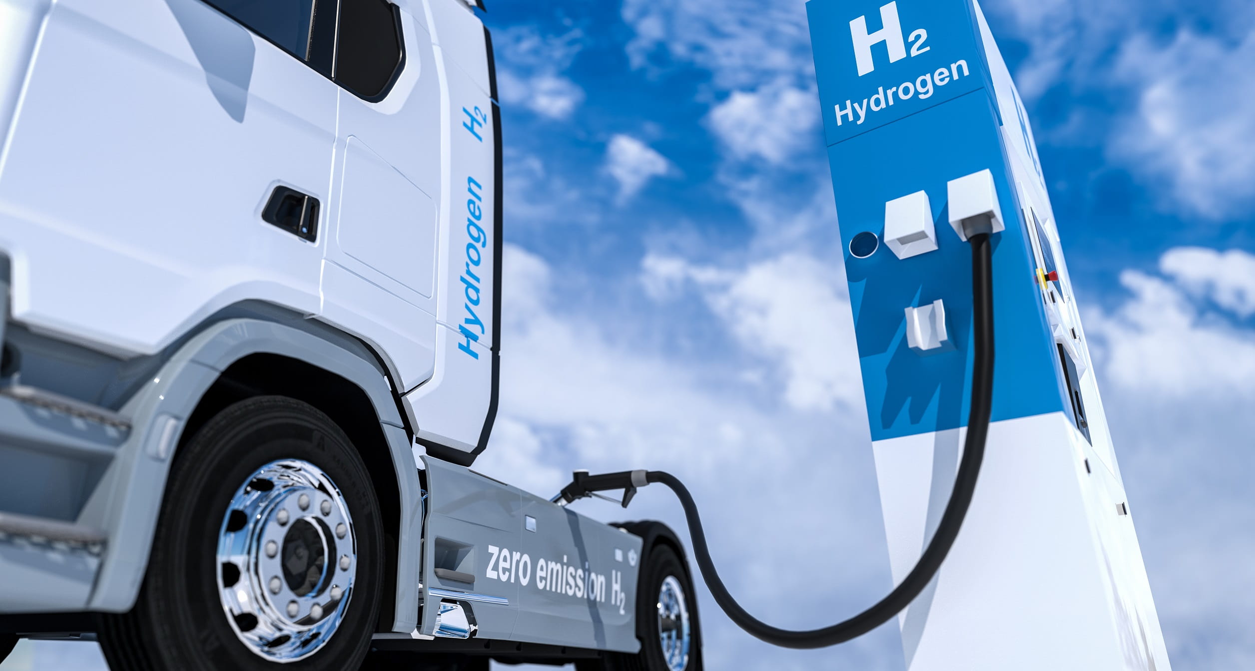 commercial vehicles road to zero emissions leaseplan heavy duty blog header