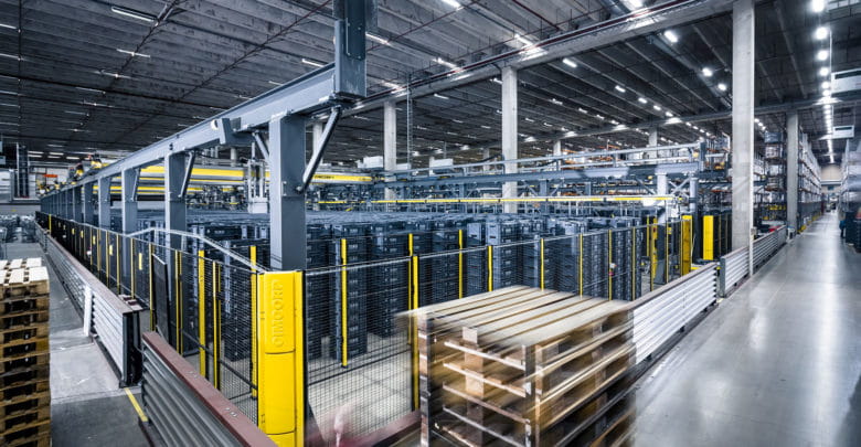 Industry 4dot0 Warehouse-Solutions-780x405